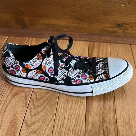 Converse Day of the Dead Sugar Skull Halloween Whimsigoth Goth Women's Size 9 - Picture 6 of 8